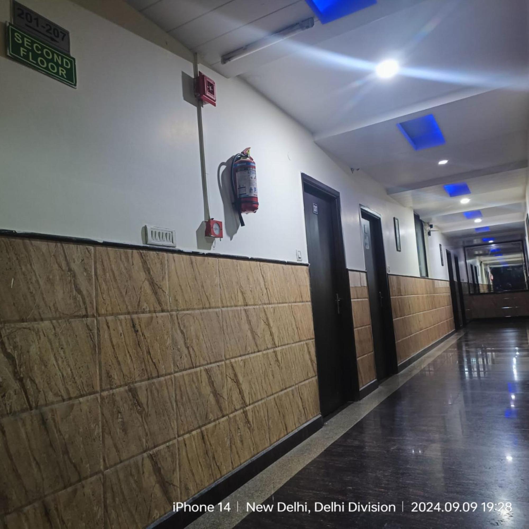 Jet Fox By Aero View Hotel, Delhi Airport New Delhi Exteriör bild