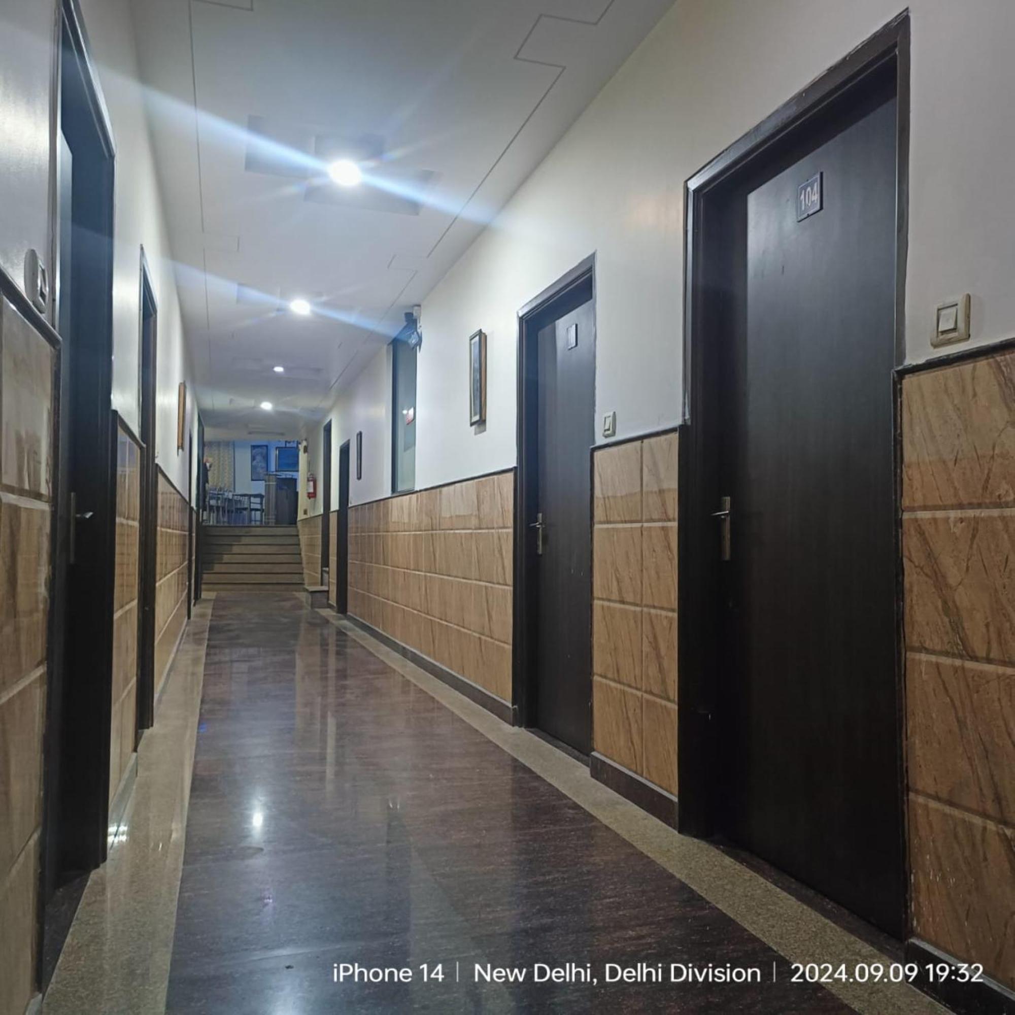 Jet Fox By Aero View Hotel, Delhi Airport New Delhi Exteriör bild